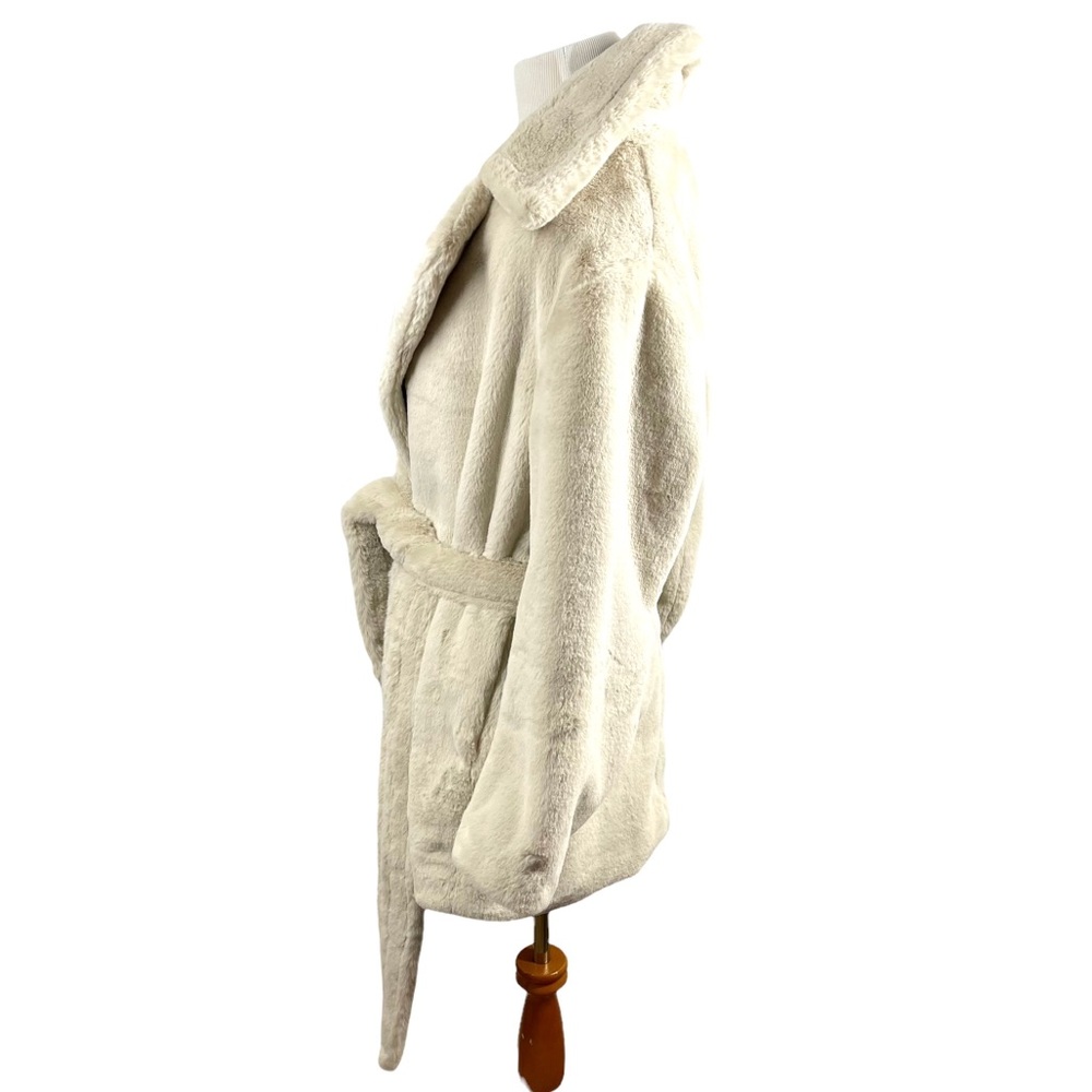 Vince Cream Faux Fur Belted Teddy Coat - Picture 8 of 12